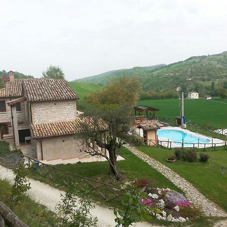 Agriturismo Il Casale ペルゴラ エクステリア 写真