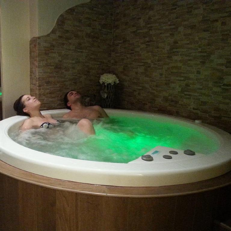 Agriturismo Il Casale ペルゴラ エクステリア 写真